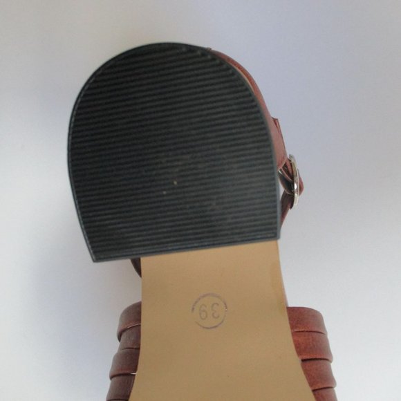 Womans Brown Faux Leather Strap Ankle Shoe Size 8 High Heal - Picture 6 of 10